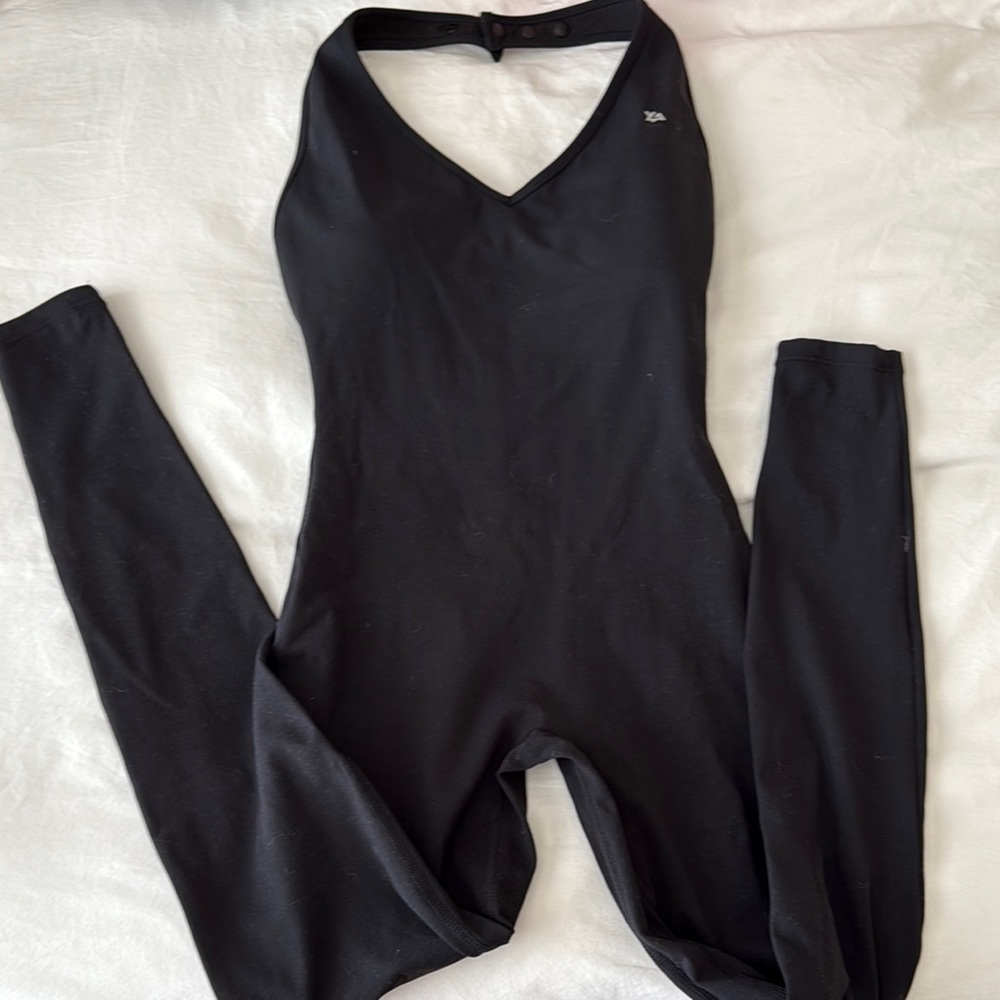 YOUNGLA Black Halter Jumpsuit